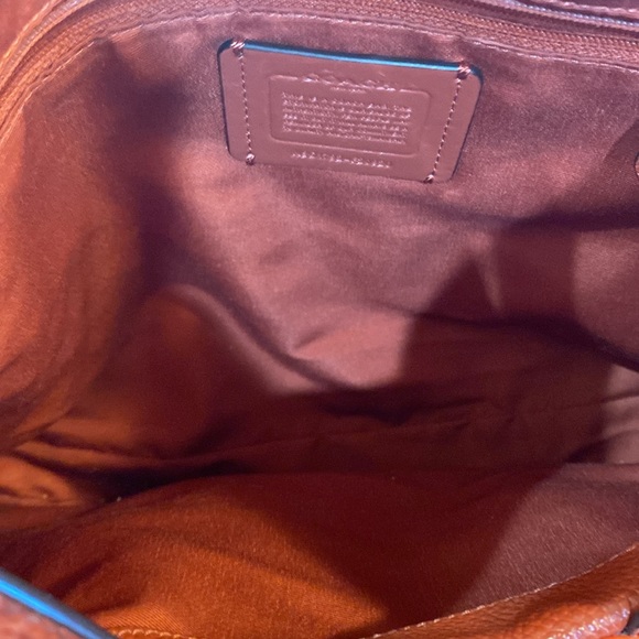 SALE~~***PRICE DROP***  EUC COACH BAG - Picture 7 of 11